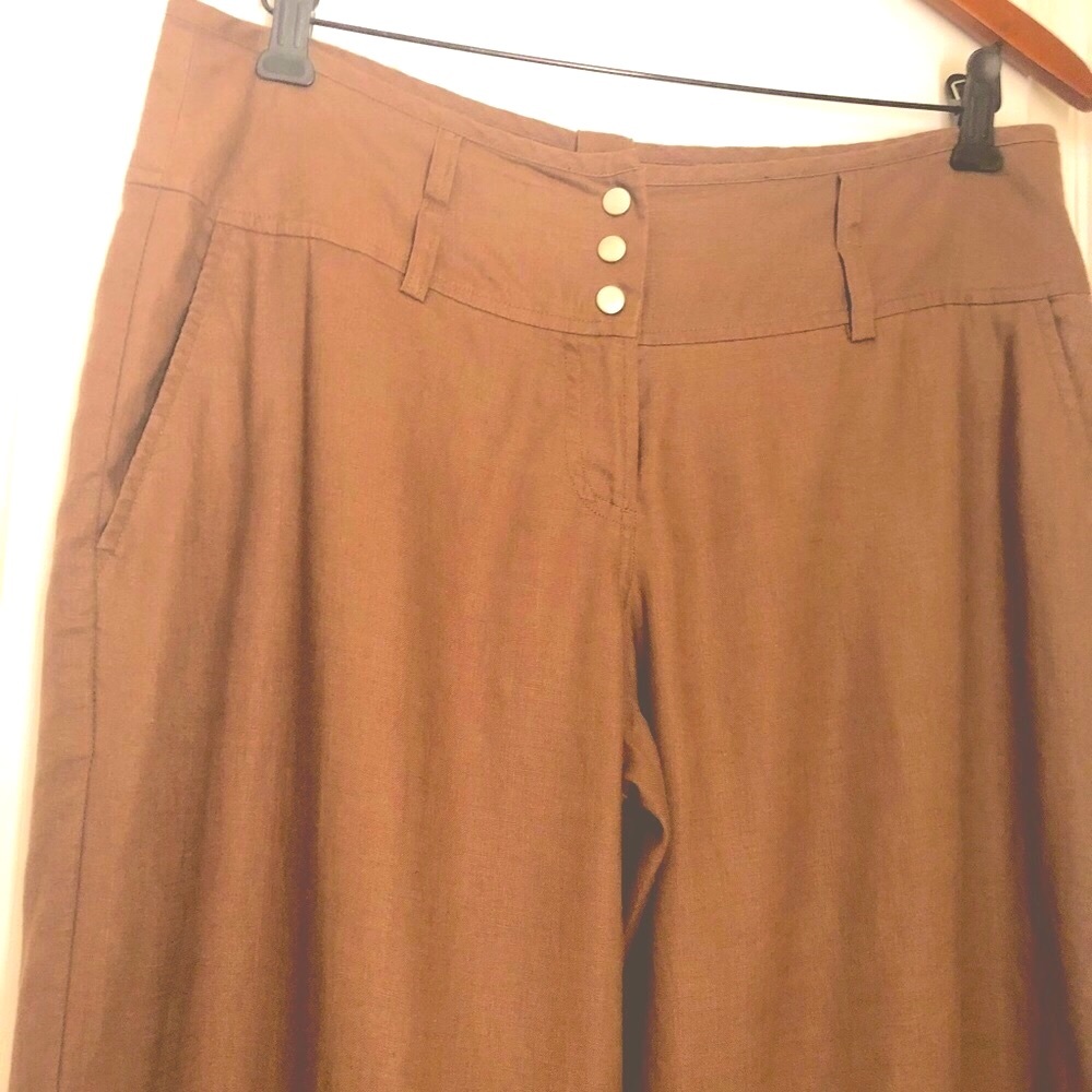 VACATION PANTS.100% linen European pants with wide pant legs. Great fit &quality